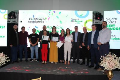 Sicredi Grandes Lagos PR/SP realiza formatura para participantes do Programa Sicredi Fortalece